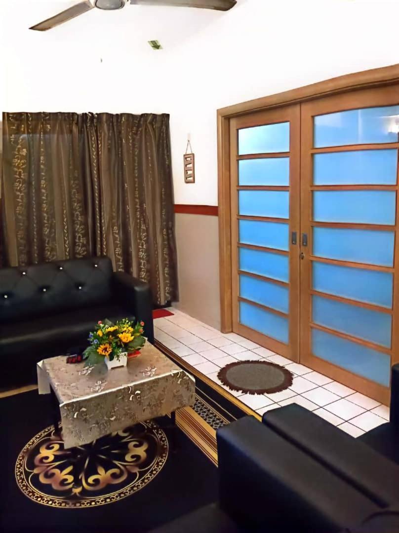 Bidadari Lagoon 4 Islamic Homestay Port Dickson Dış mekan fotoğraf